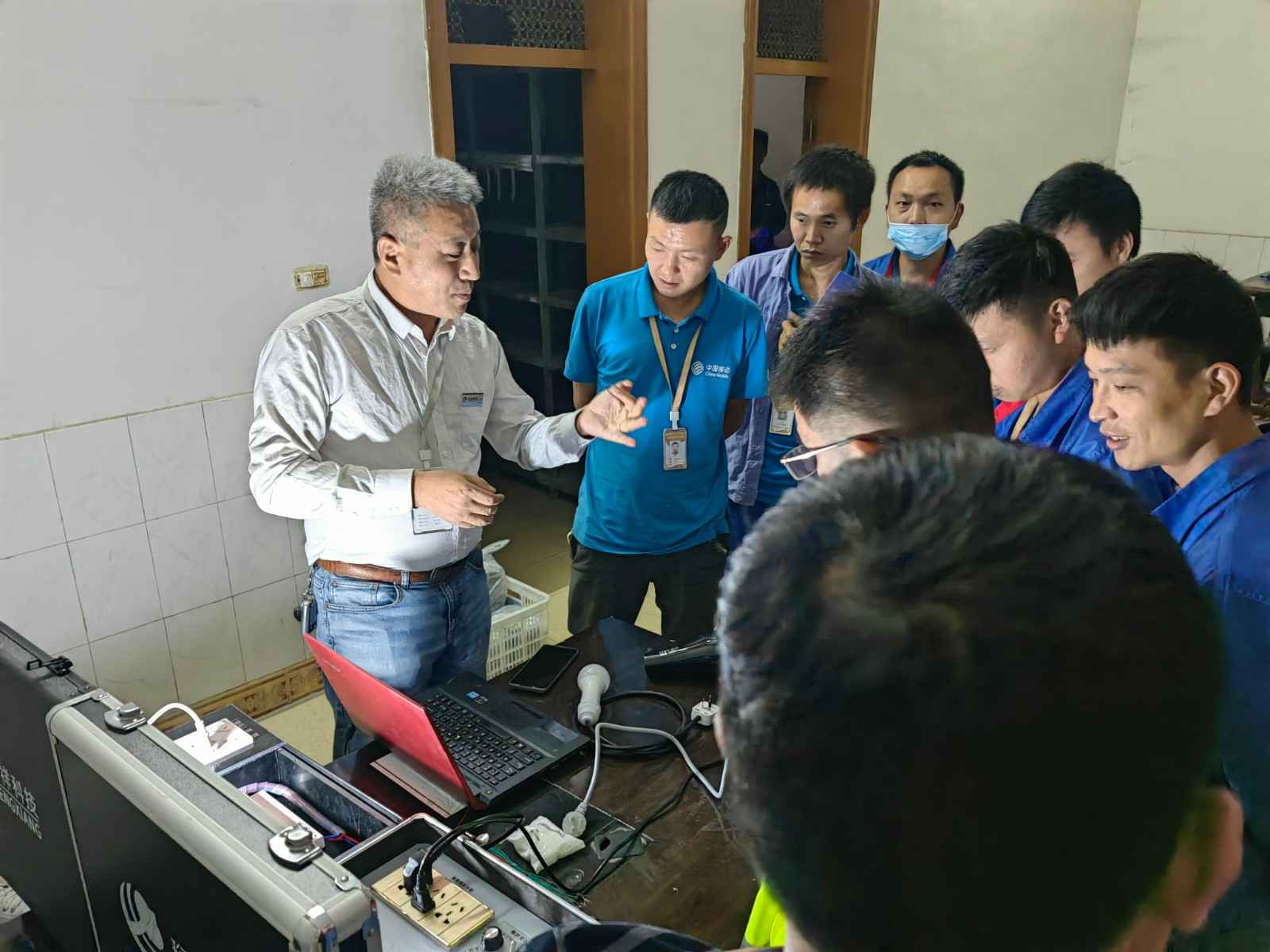 兰州薇晨移动应用平台有限公司为中移铁通有限公司安全用电培训